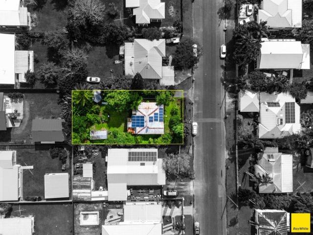 Classic Queenslander Charm with Endless Potential in a Prime Manunda Location