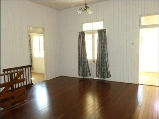 Classic Queenslander Charm & Space