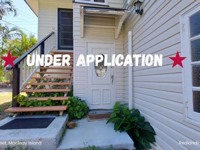 Classic Queenslander Home in a fantastic location!