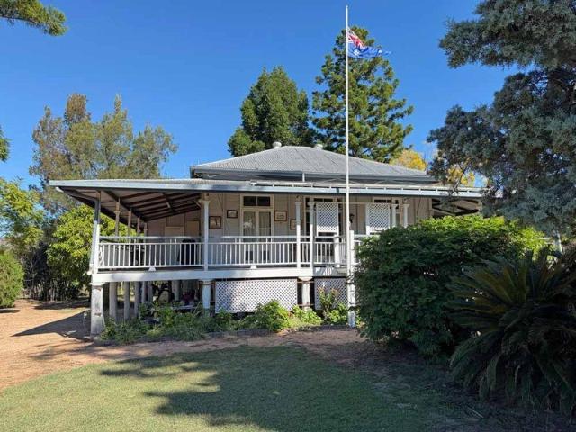 Classic Queenslander on Magnificent Burnett River