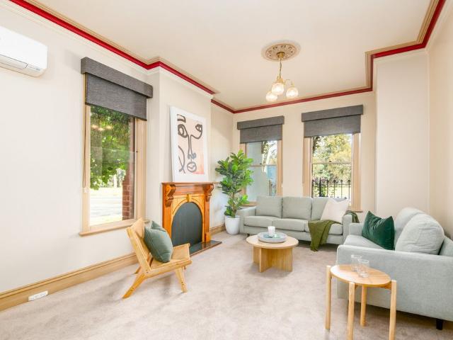 CLASSIC REPRODUCED VICTORIAN TERRACE