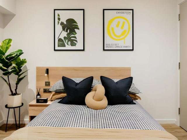 Classic Studio Floors 6 10