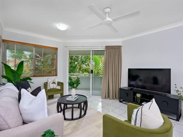 Classic Style Spacious Living Great Location