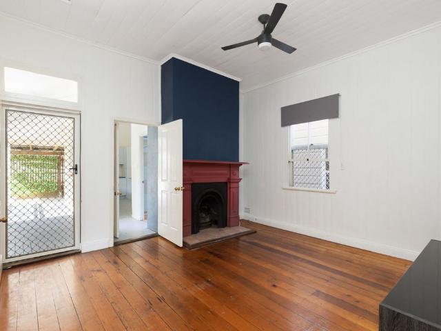 Classic South Brisbane Colonial Partially Furnished