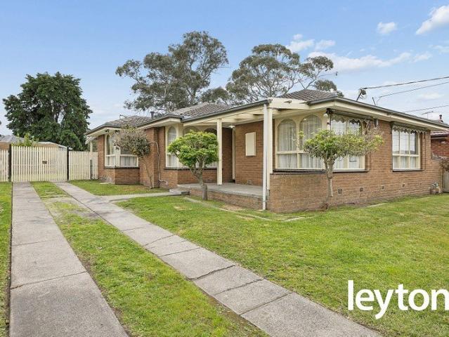 Classic Triple Fronted Family Home with North Facing Rear Garden
