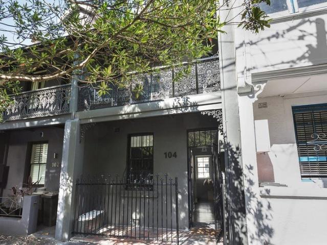 Classic Victorian Terrace In Prized Address Close To Village Life