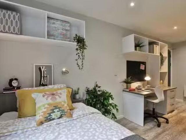 Classic 3 4 Bed Apartment