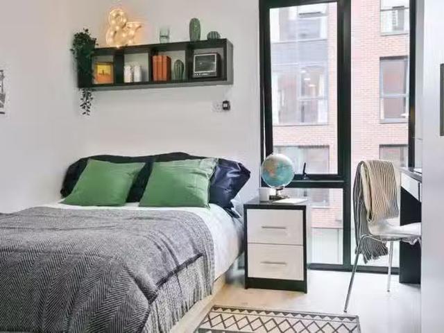 Classic 3 Bed Apartment