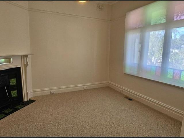 CLASSIC 3 BEDROOM HOME WITH LARGE LOFT AREA IN QUIET STREET AND GREAT LOCATION
