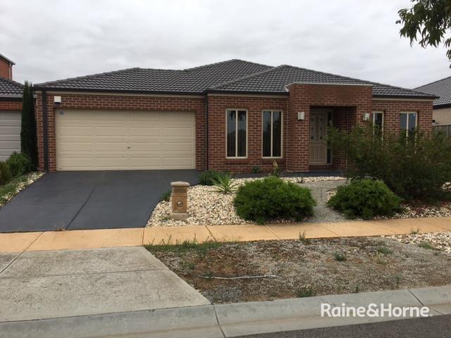 Classic 4Br Family Home in a Good Location!