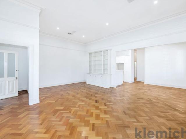 Classy residence in North Adelaide