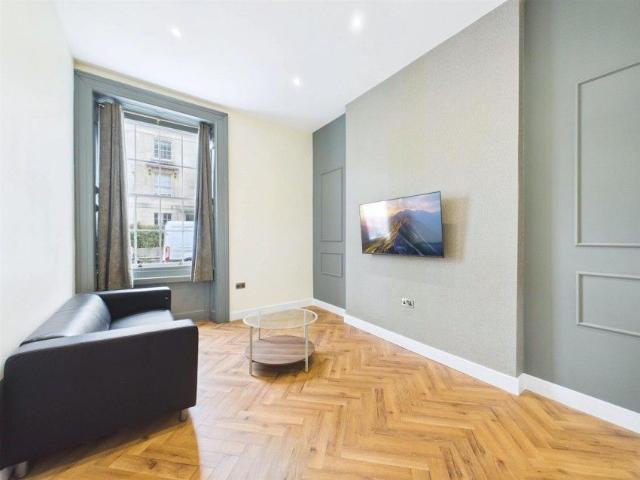 Clevedon Terrace, Kingsdown, Bristol, BS6 5TX