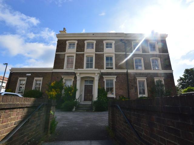 Cleveland House E17, 2 bed flat to rent, £1,850 pcm | PrimeLocation
