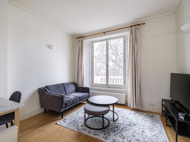 Cleveland Square, London W2, 1 bed flat to rent, £2,817 pcm | PrimeLocation