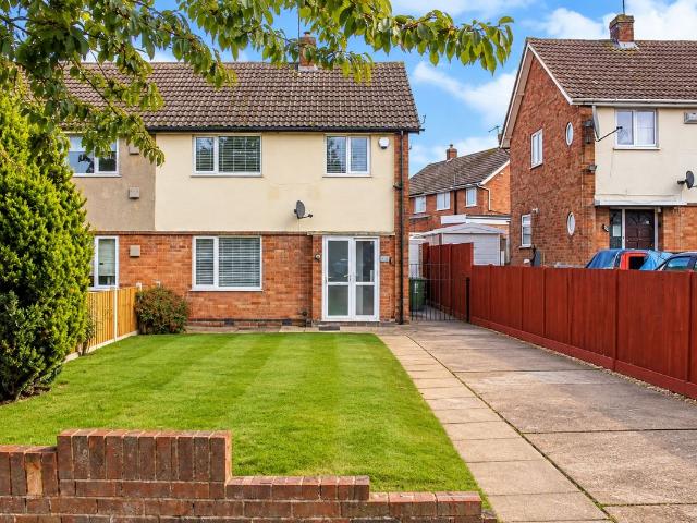Cleveland Road, Wigston LE18, 3 bed semi detached house to rent, £1,250 pcm | PrimeLocation