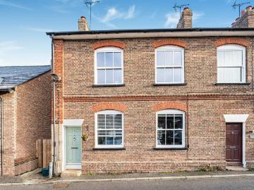 Cleveland Road, Markyate, St Albans, AL3 3 bed semi detached house to rent £1,900 pcm £438 pw
