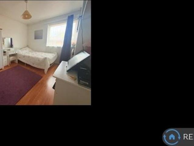 Cleveley Close, London, SE7 1 bed in a house share to rent £725 pcm £167 pw
