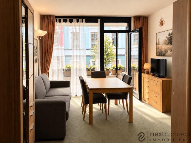 Clever investieren in Unterbilk vermietete 1 Zimmer Whg. mit Balkon und Aufzug in begehrter Lage !