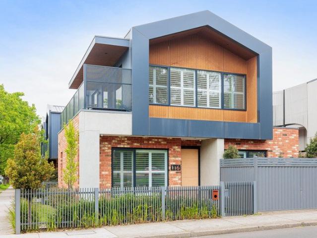Cleverly designed two bedroom townhouse