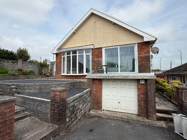 Cleviston Park, Llanelli SA14, 3 bed detached house to rent, £1,350 pcm | PrimeLocation