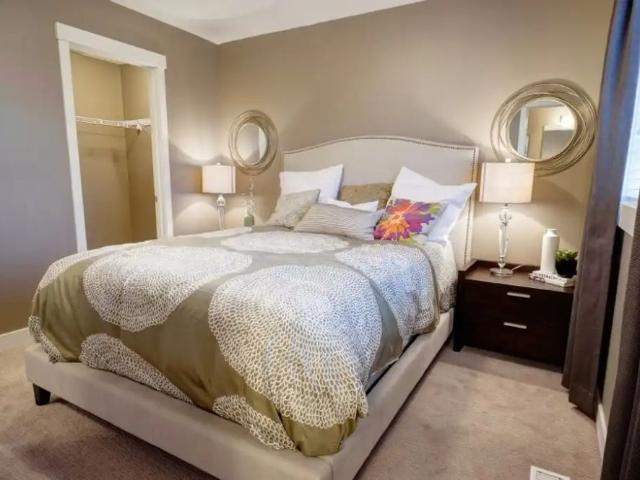 Clean 2 Bedroom Townhouse in Coventry — 2 Bedrooms Townhouse