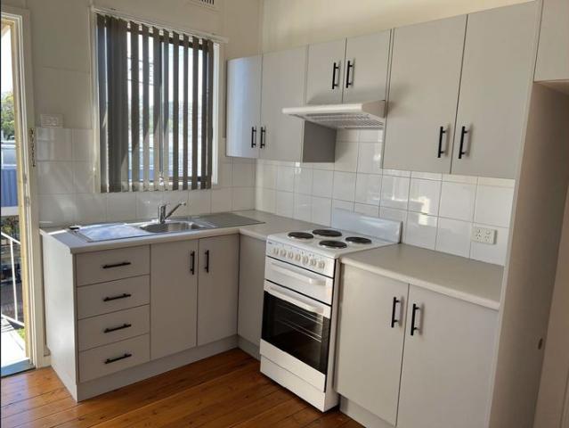 Clean well maintained flat