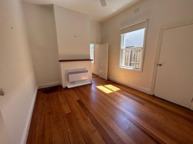 Clean and Cosy Classic 2 bedroom terrace