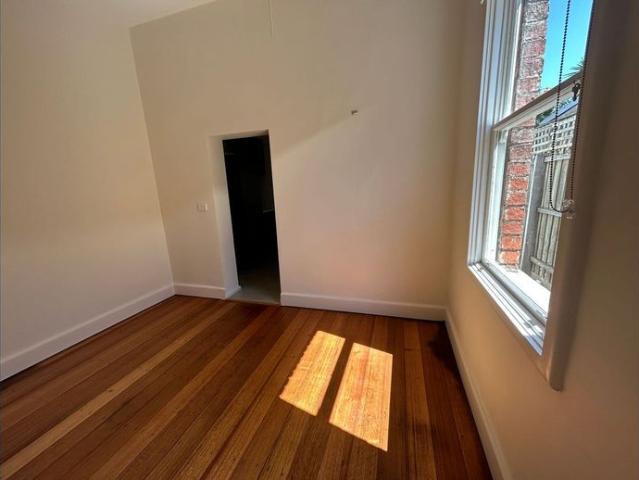 Clean and Cosy Classic 2 bedroom terrace