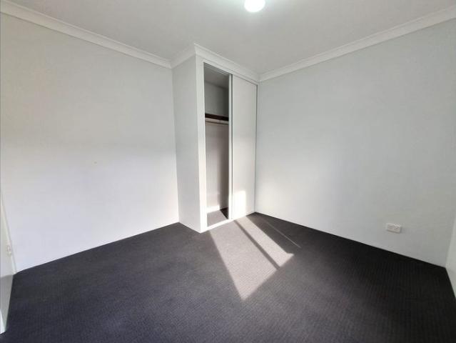 Clean and Well Maintained Unit