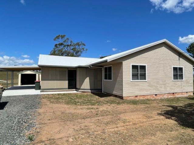 Clean and tidy home with rural outlook