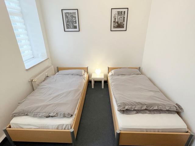 Clean apartment near university clinic and center, Leipzig Amsterdam Apartments for Rent