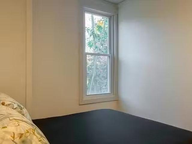 Clean, Comfortable & Peaceful Home in Central Neighborhood M.