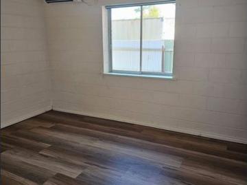 CLEAN & FRESH 2 BEDROOM DUPLEX WITH 2 AIR CONS, CARPORT & FENCED REAR YARD