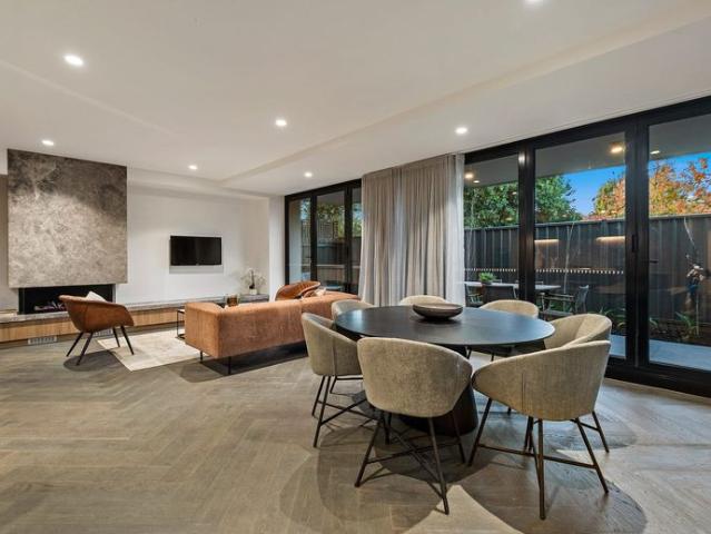CLEAN LINED AND SOPHISTICATED WITH A TOUCH OF GLAM 2 bed +study +ground floor