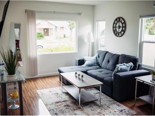 CLEAN/DISINFECTED Beautiful home p4