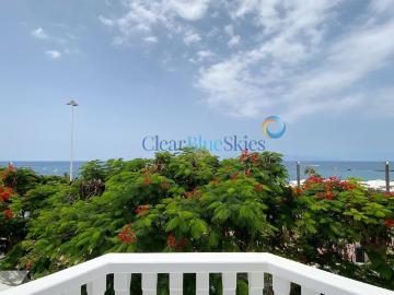 Clear Blue Skies Group Sl se complace en presentar esta casa. 120m² Playas de fañabe