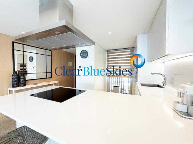 Clear Blue Skies se complace en ofrecer esta lujosa propieda. 135m² Abama