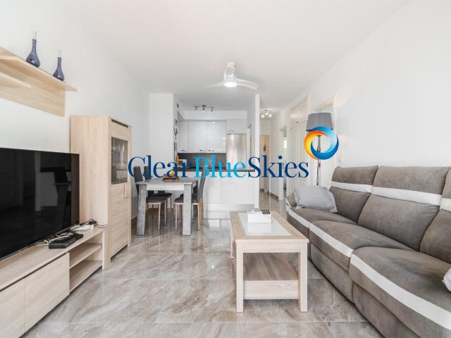 Clear Blue Skies se complace en ofrecer este atractivo apart. 69m² Adeje