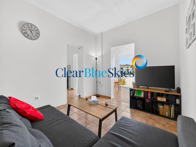 Clear Blue Skies se complace en presentar esta casa familiar. 113m² Almacigo
