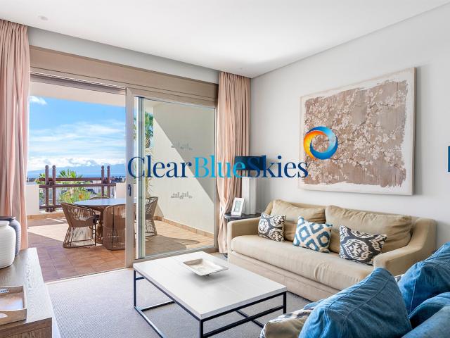 Clear Blue Skies se complace en presentar este fabuloso apar. 122m² Abama