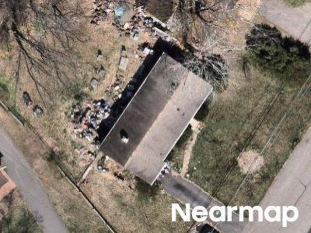 Clearmont Ave