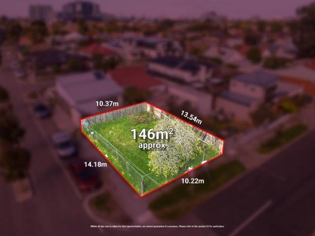 CLEARED LAND, CORNER POSITION, CENTRAL LOCATION