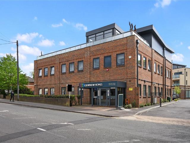Clearview House, 201 Pinner Road, Northwood, Middlesex HA6, 1 bed flat to rent, £1,500 pcm | PrimeLocation