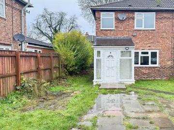 Clee Avenue, Manchester, M13 0UN, United Kingdom | 3 bed duplex for rent #137017004 | Rentberry