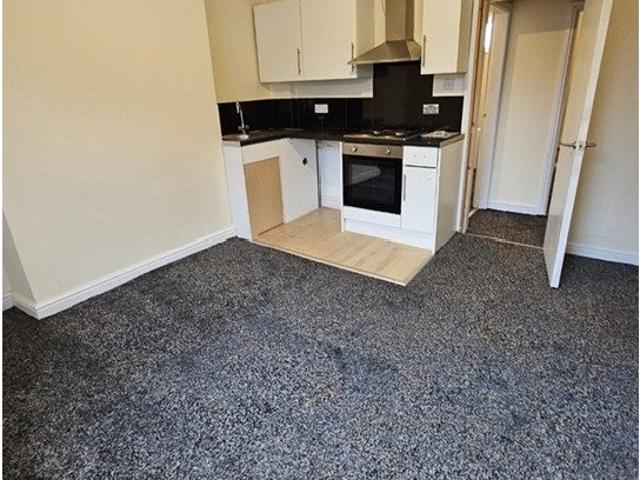 Cleethorpes Road, Grimsby DN31, 2 bed flat to rent, £500 pcm | PrimeLocation