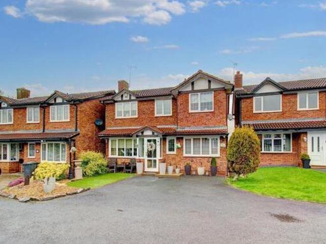 Cleeve, Tamworth, 5 Bedroom Detached