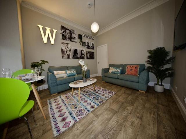 Cleghorn Street, Dundee, 1 bed flat to rent £750 pcm £173 pw