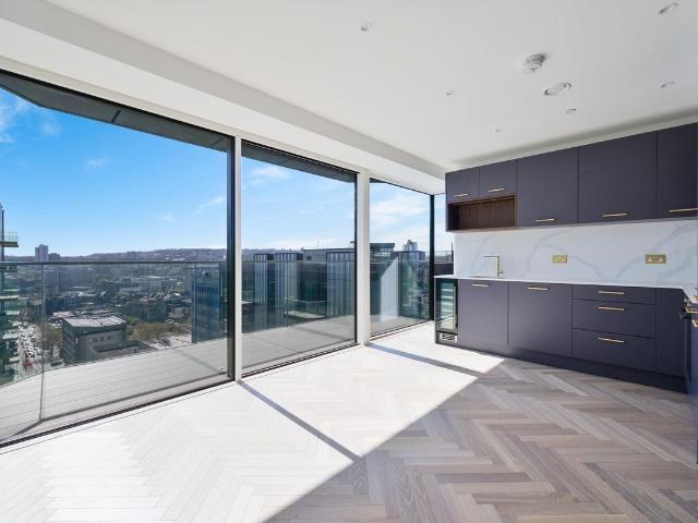 Clement Apartments, Brigadier Walk, Woolwich SE18, 2 bed flat to rent, £2,900 pcm | PrimeLocation