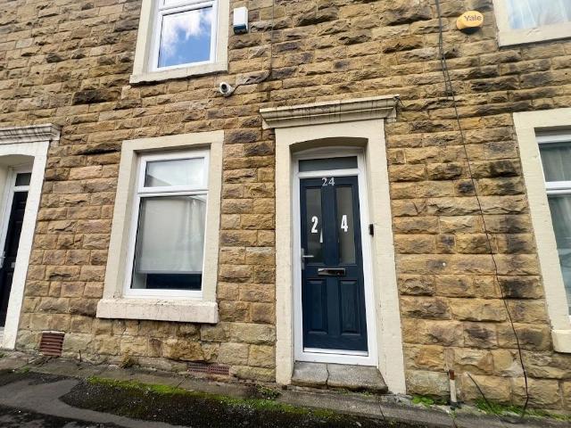 Clement Street, Accrington BB5 3 bed terraced house to rent £1,200 pcm £277 pw
