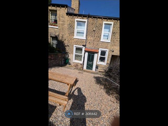 Clement Street, Huddersfield HD1, 3 bed terraced house to rent, £880 pcm | PrimeLocation
